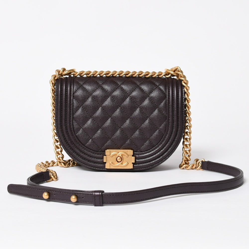Like new CHANEL Boy Chanel Small Chain Shoulder Bag AS3350 Random Number Coco Mark Caviar Skin Used 4a009758