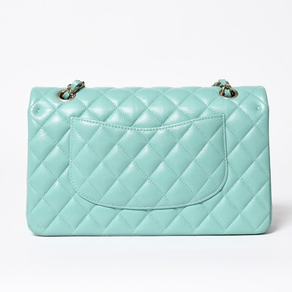 新品同様 CHANEL シャネル マトラッセ25 Wフラップ Wチェーンショルダーバッグ ターコイズブルー A01112 31番台 ココマーク キャビアスキン 中古 4a009604