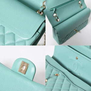 新品同様 CHANEL シャネル マトラッセ25 Wフラップ Wチェーンショルダーバッグ ターコイズブルー A01112 31番台 ココマーク キャビアスキン 中古 4a009604