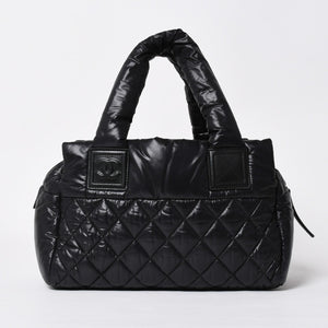 新品同様品 CHANEL シャネル コココクーン キルティング ハンドバッグ ミニ ボストンバッグ16番台 A48619 ブラック ナイロン 中古 4a010050