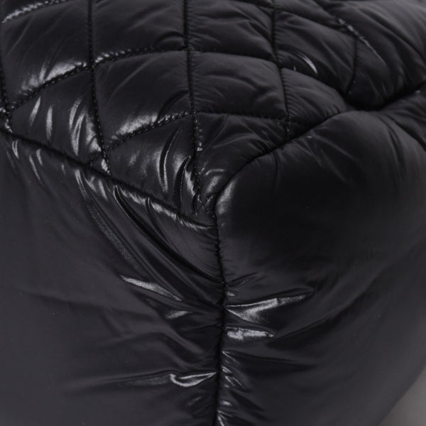 新品同様品 CHANEL シャネル コココクーン キルティング ハンドバッグ ミニ ボストンバッグ16番台 A48619 ブラック ナイロン 中古 4a010050