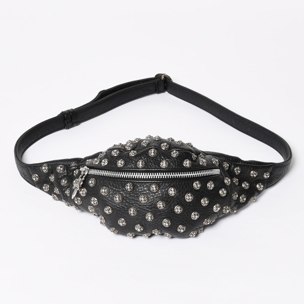 極美品 CHROME HEARTS クロムハーツ スナットパック ピラミッド クロスボールスタッズ ボディバッグ ダガージップ レザー ブラック 中古 4a009368