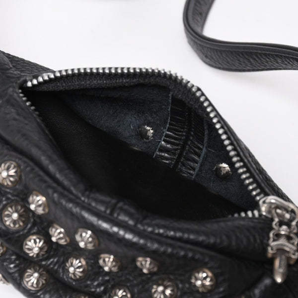 極美品 CHROME HEARTS クロムハーツ スナットパック ピラミッド クロスボールスタッズ ボディバッグ ダガージップ レザー ブラック 中古 4a009368