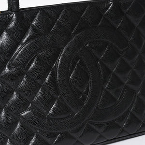 Very good condition CHANEL Chanel reproduction tote tote bag No. 7 here mark caviar skin black gold hardware used 4a009703