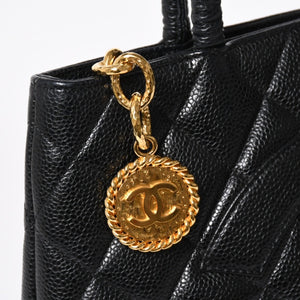 Very good condition CHANEL Chanel reproduction tote tote bag No. 7 here mark caviar skin black gold hardware used 4a009703