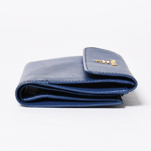 PRADA 二つ折り財布 財布 サファーノレザー ブルー ネイビー ターコイズブルー ゴールド金具 美品 中古 4a009664