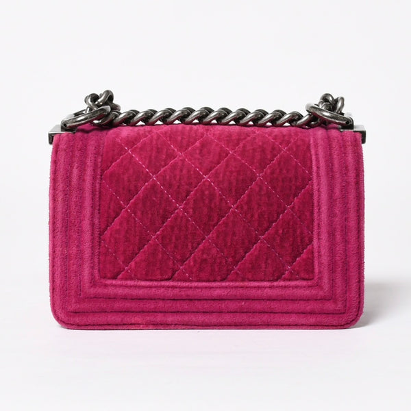 極美品 CHANEL シャネル ボーイシャネル マトラッセ ミニショルダーバッグ 17番台 ベルベット ローズレッド ガンメタリック金具 中古 4a009701
