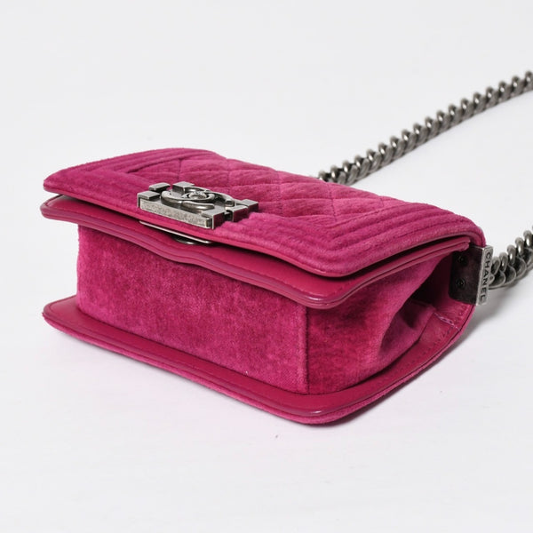 極美品 CHANEL シャネル ボーイシャネル マトラッセ ミニショルダーバッグ 17番台 ベルベット ローズレッド ガンメタリック金具 中古 4a009701