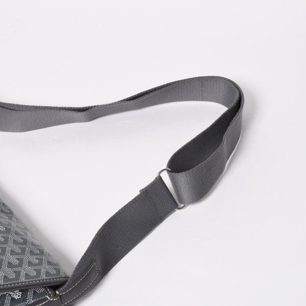 極美品 GOYARD ゴヤール カペシアン MM メッセンジャー ショルダーバッグ ゴヤールディンキャンバス シュヴロッシュカーフスキン グレー 中古 4a009753