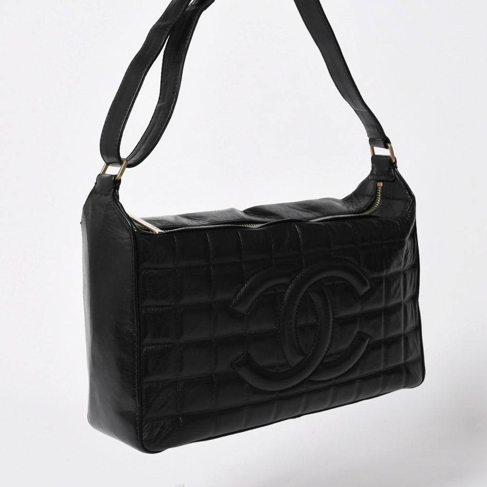 CHANEL Chocolate Bar Shoulder Bag One Shoulder Bag Black Gold Hardware Lambskin No. 8 Good Condition Used 4a010059