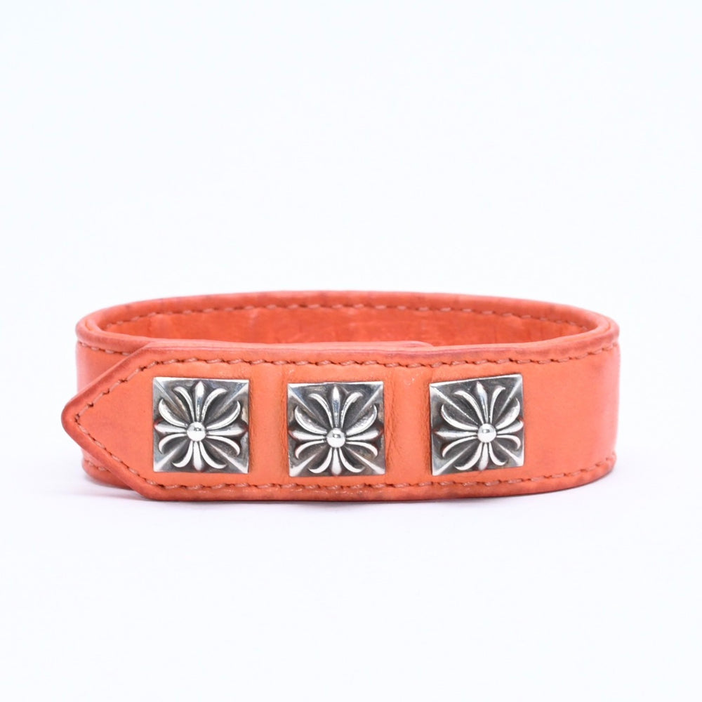 極美品 CHROME HEARTS クロムハーツ 3BTN 2SNP 3ボタン 2スナップ レザーブレスレット 重量約26.19g ピラミッド オレンジ 中古 4a009813
