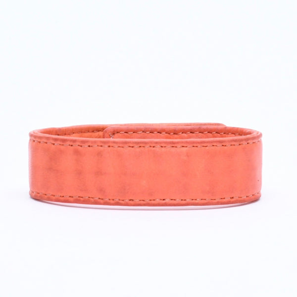 極美品 CHROME HEARTS クロムハーツ 3BTN 2SNP 3ボタン 2スナップ レザーブレスレット 重量約26.19g ピラミッド オレンジ 中古 4a009813
