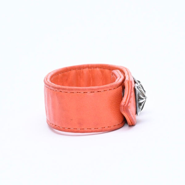 極美品 CHROME HEARTS クロムハーツ 3BTN 2SNP 3ボタン 2スナップ レザーブレスレット 重量約26.19g ピラミッド オレンジ 中古 4a009813