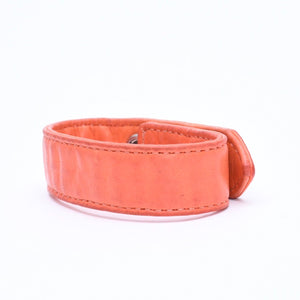 極美品 CHROME HEARTS クロムハーツ 3BTN 2SNP 3ボタン 2スナップ レザーブレスレット 重量約26.19g ピラミッド オレンジ 中古 4a009813