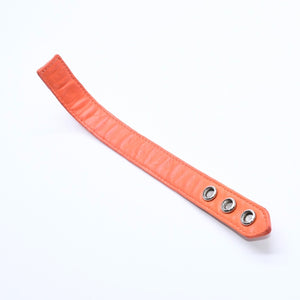 極美品 CHROME HEARTS クロムハーツ 3BTN 2SNP 3ボタン 2スナップ レザーブレスレット 重量約26.19g ピラミッド オレンジ 中古 4a009813