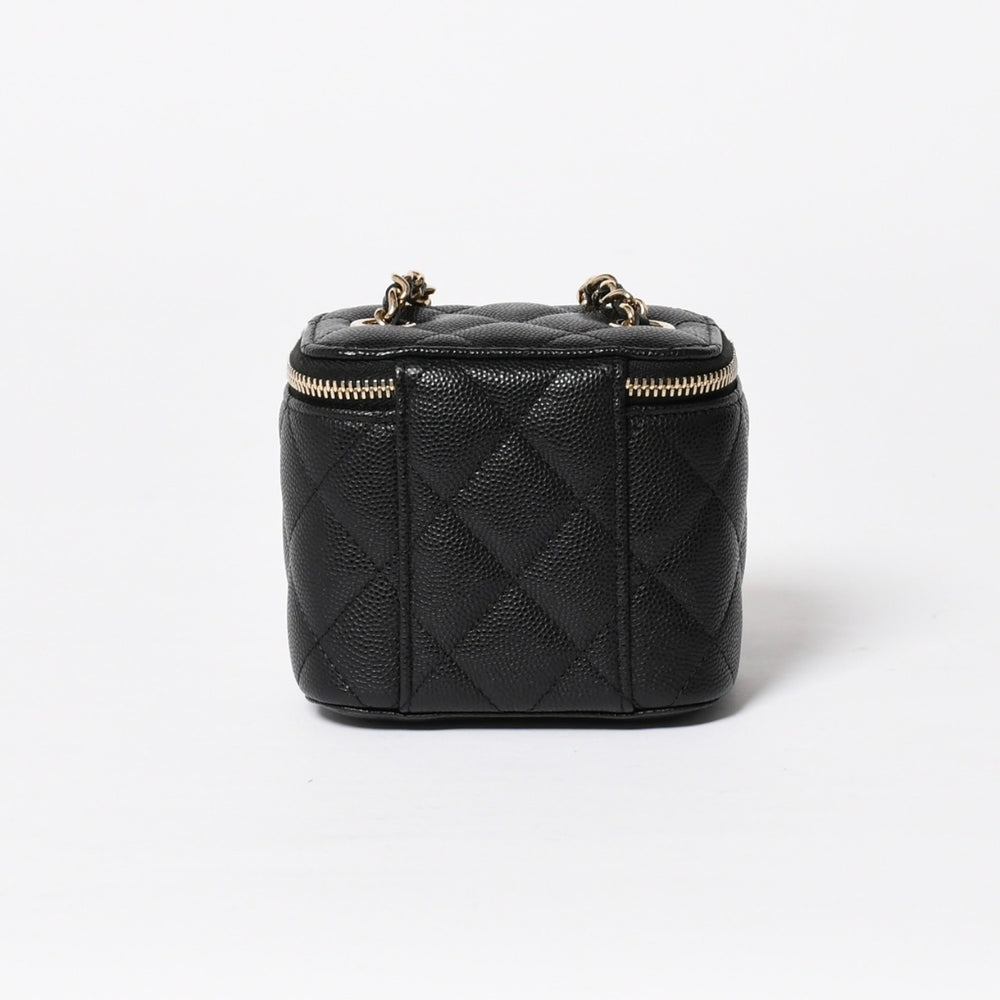 新品同様 CHANEL シャネル マトラッセ ミニ チェーンショルダーバッグ 29番台 キャビアスキン ブラック ゴールド金具 中古 4a009767
