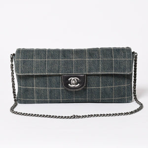 Very Good Condition CHANEL Chocolate Bar Line East West Chain Shoulder Bag No. 6 Coco Mark Denim Blue Used 4a009742