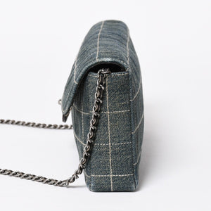 Very Good Condition CHANEL Chocolate Bar Line East West Chain Shoulder Bag No. 6 Coco Mark Denim Blue Used 4a009742