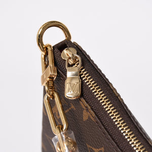 New Unused LOUIS VUITTON Pochette Accessoire Monogram Panda Brown Gold Hardware PVC M13440 Used 4a009586