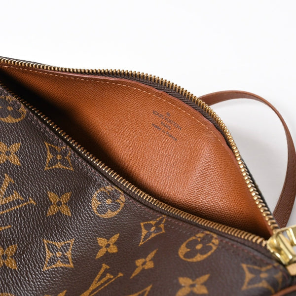 Very Good Condition LOUIS VUITTON Papillon 26 Handbag M51366 Monogram Brown Leather Gold Hardware Old Model Used 4a009756