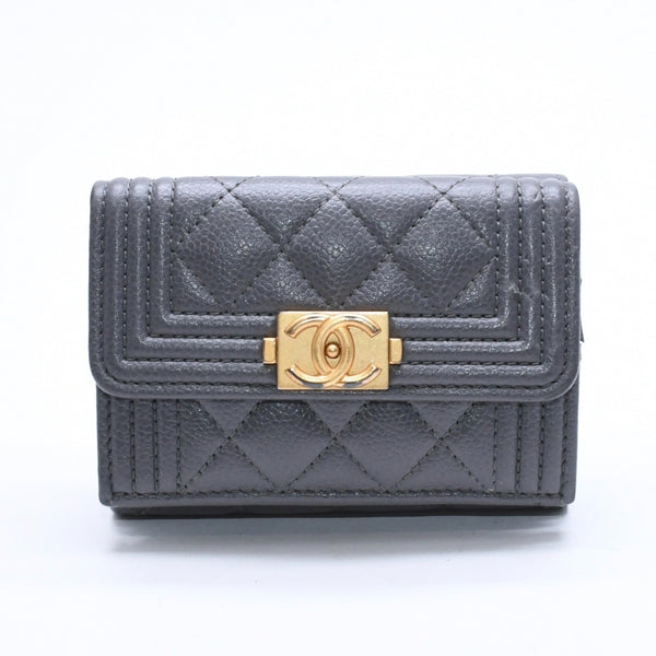 CHANEL シャネル ボーイシャネル スモールフラップ ウォレット 三つ折り 財布 グレー ゴールド金具 ランダム番台 美品 中古 4a009996