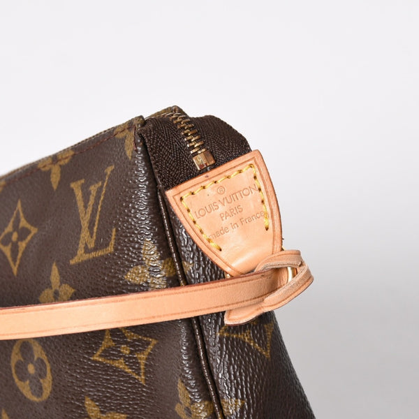 Very Good Condition LOUIS VUITTON Pochette Accessory Pouch M51980 Monogram Brown Used 4a009784