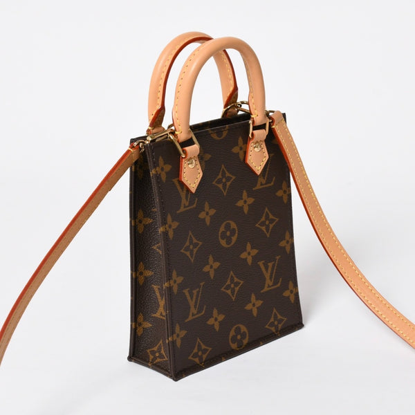 Like new LOUIS VUITTON Shoulder bag M81295 Petit Sac Plat Monogram Brown Gold hardware Used 4a009598