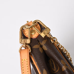 極美品 LOUIS VUITTON ルイヴィトン ポシェット エヴァ モノグラム M95567 ブラウン ゴールド金具 中古 4a009733