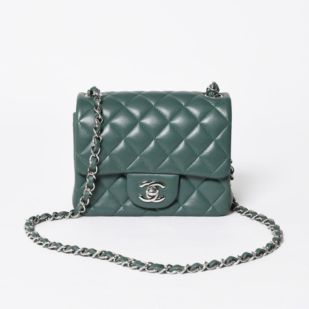 極美品 CHANEL シャネル ミニマトラッセ 16 Sフラップ Sチェーンショルダーバッグ 26番台 ココマーク ラムスキン グリーン 中古 4a009593