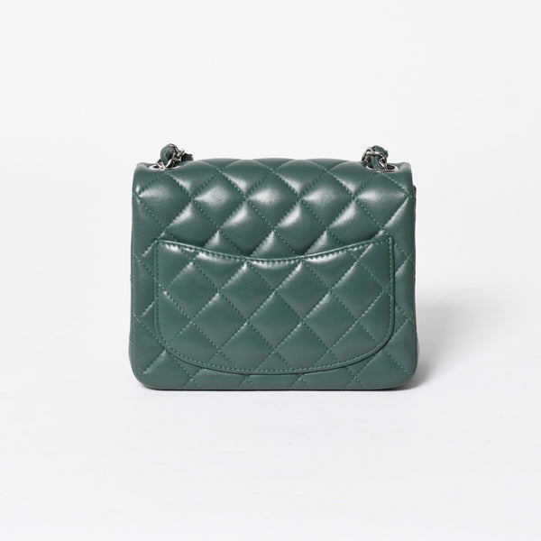 極美品 CHANEL シャネル ミニマトラッセ 16 Sフラップ Sチェーンショルダーバッグ 26番台 ココマーク ラムスキン グリーン 中古 4a009593
