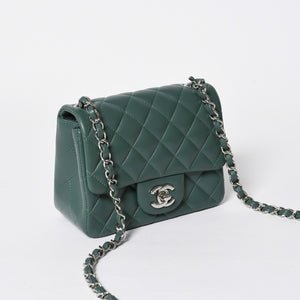 極美品 CHANEL シャネル ミニマトラッセ 16 Sフラップ Sチェーンショルダーバッグ 26番台 ココマーク ラムスキン グリーン 中古 4a009593