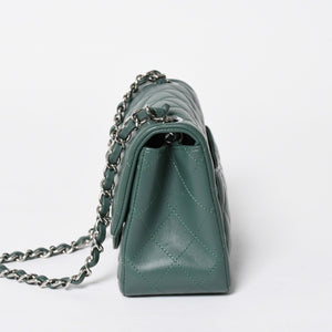 極美品 CHANEL シャネル ミニマトラッセ 16 Sフラップ Sチェーンショルダーバッグ 26番台 ココマーク ラムスキン グリーン 中古 4a009593