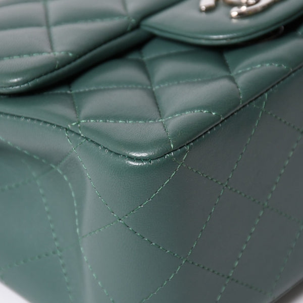 極美品 CHANEL シャネル ミニマトラッセ 16 Sフラップ Sチェーンショルダーバッグ 26番台 ココマーク ラムスキン グリーン 中古 4a009593