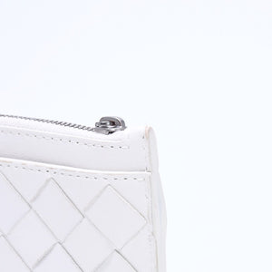 BOTTEGA VENETA ボッテガヴェネタ イントレチャート フラグメントケース コインケース 財布 ホワイト アイボリー シルバー金具 S02259110R 美品 中古 4a009667