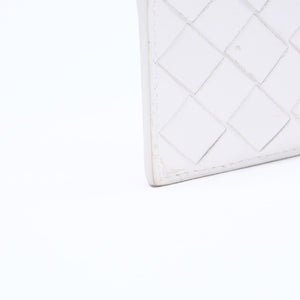 BOTTEGA VENETA ボッテガヴェネタ イントレチャート フラグメントケース コインケース 財布 ホワイト アイボリー シルバー金具 S02259110R 美品 中古 4a009667