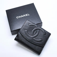 極美品 CHANEL シャネル 3つ折り財布 財布 Wホック ココマーク キャビアスキン 4番台 ブラック 黒 中古 4a009651