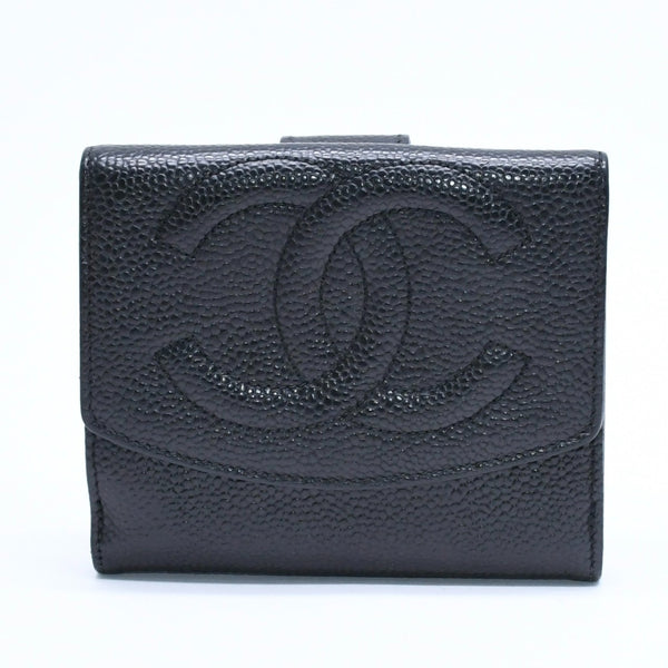 極美品 CHANEL シャネル 3つ折り財布 財布 Wホック ココマーク キャビアスキン 4番台 ブラック 黒 中古 4a009651