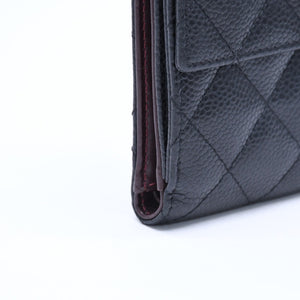 極美品 CHANEL シャネル マトラッセ クラシック スモール フラップ ウォレット A48980 19番台 ブラック キャビアスキン ゴールド金具 中古 4a010041