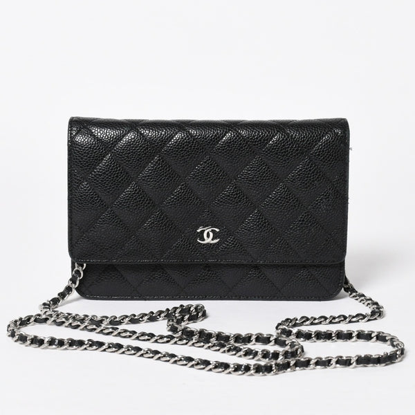 Very Good Condition CHANEL Chain Wallet Long Wallet AP0250 21st Series Coco Mark Caviar Skin Black Silver Hardware Used 4a010040