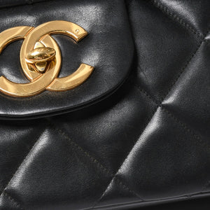 極美品 CHANEL シャネル デカマトラッセ 50 Wフラップ Wチェーンショルダーバッグ 1番台 ココマーク カーフスキン ブラック 中古 4a009338