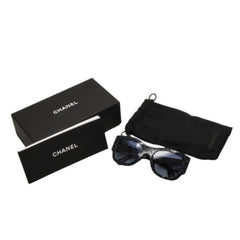 新品同様 CHANEL シャネル サングラス アイウェア 5421-B-A c.1426/4L サイズ53□21 135 ココマーク ラインストーン ネイビー 中古 4a001076