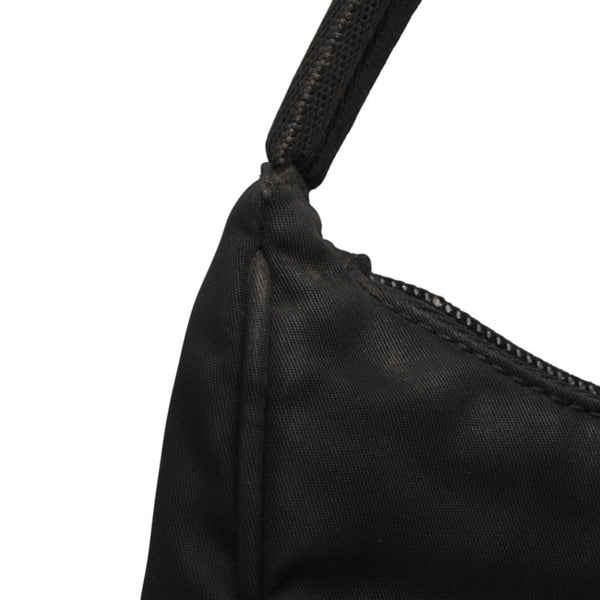 PRADA プラダ ホーボー ワンショルダーバッグ MV515 トライアングルロゴ 三角ロゴプレート ナイロンブラック 美品 中古 4a000860