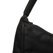 画像をギャラリービューアに読み込む, PRADA プラダ ホーボー ワンショルダーバッグ MV515 トライアングルロゴ 三角ロゴプレート ナイロンブラック 美品 中古 4a000860