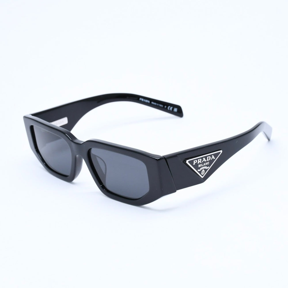 極美品 PRADA プラダ サングラス アイウェア トライアングルロゴ ブラック シルバー SPR09Z-F サイズ55◻︎17 中古 4a010037