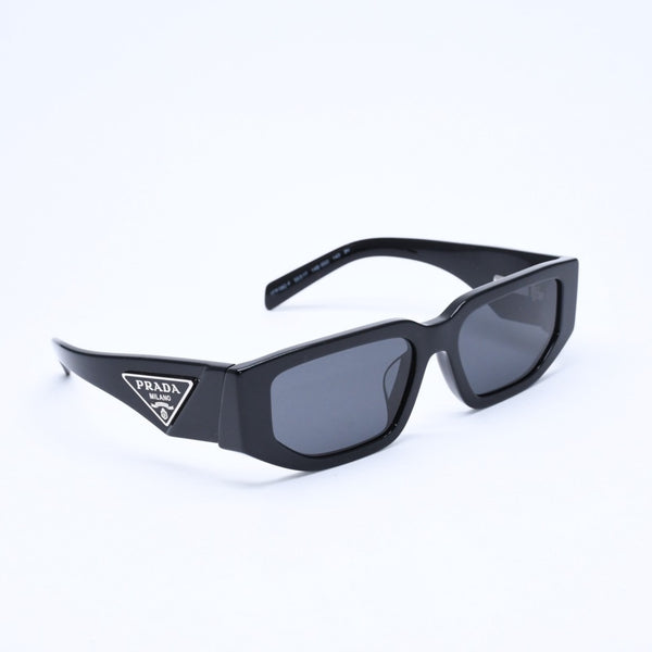極美品 PRADA プラダ サングラス アイウェア トライアングルロゴ ブラック シルバー SPR09Z-F サイズ55◻︎17 中古 4a010037