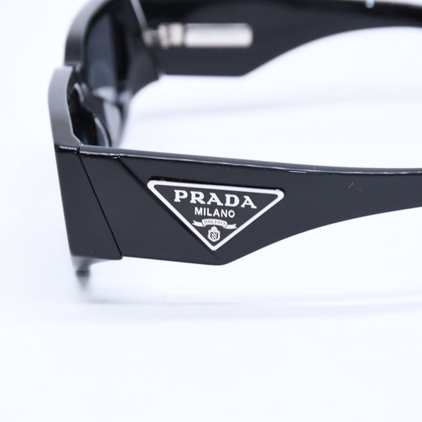 極美品 PRADA プラダ サングラス アイウェア トライアングルロゴ ブラック シルバー SPR09Z-F サイズ55◻︎17 中古 4a010037
