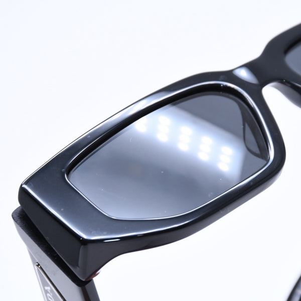 極美品 PRADA プラダ サングラス アイウェア トライアングルロゴ ブラック シルバー SPR09Z-F サイズ55◻︎17 中古 4a010037