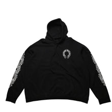 画像をギャラリービューアに読み込む, CHROME HEARTS クロムハーツ ホースシュー&amp;フローラルクロスプルオーバーパーカー ホースシューロゴ フローラルクロスロゴ スクロールラベルロゴ XXLサイズ パーカー SW 美品 中古 4a003221