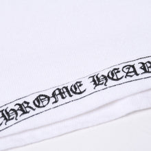 画像をギャラリービューアに読み込む, vCHROME HEARTS クロムハーツ オールドモデル タンクトップ サイズM オールドイングリッシュロゴ ホワイト ブラック 美品 中古 4a000559