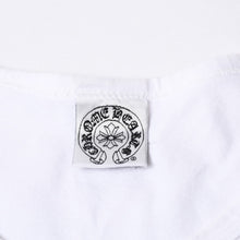 画像をギャラリービューアに読み込む, vCHROME HEARTS クロムハーツ オールドモデル タンクトップ サイズM オールドイングリッシュロゴ ホワイト ブラック 美品 中古 4a000559